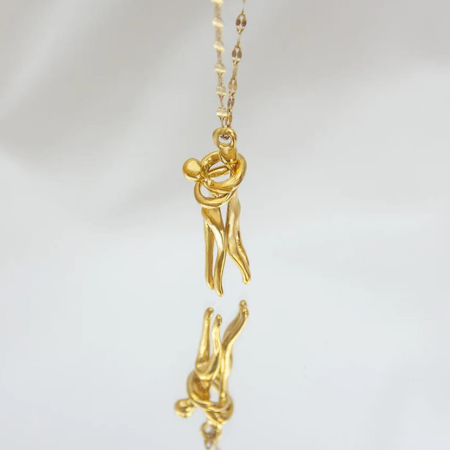 Gold Plated Hug Necklace – Stainless Steel